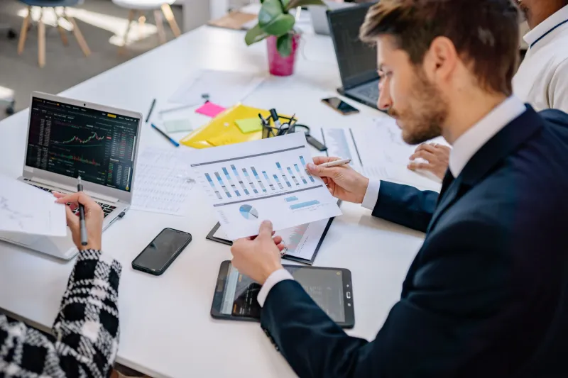 Beyond the Invoice: What US Enterprises Actually Pay When They Chase the Cheapest IT Outsourcing Rates